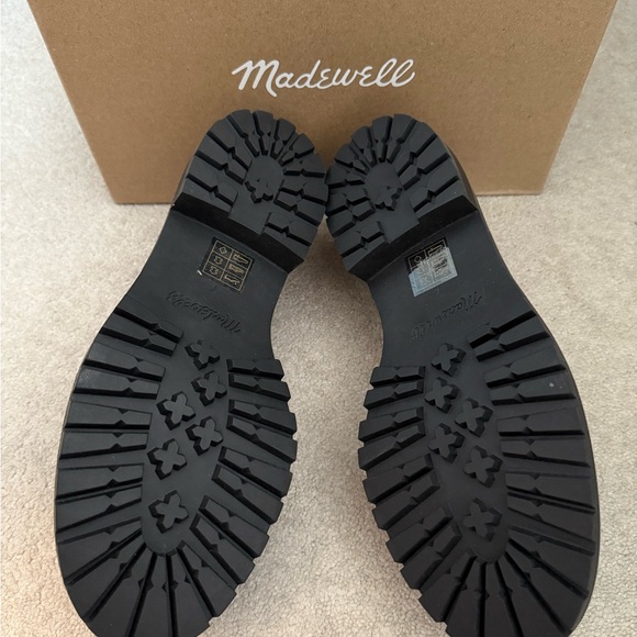 New in box Madewell Bradley Lugsole Loafer - Picture 3 of 3